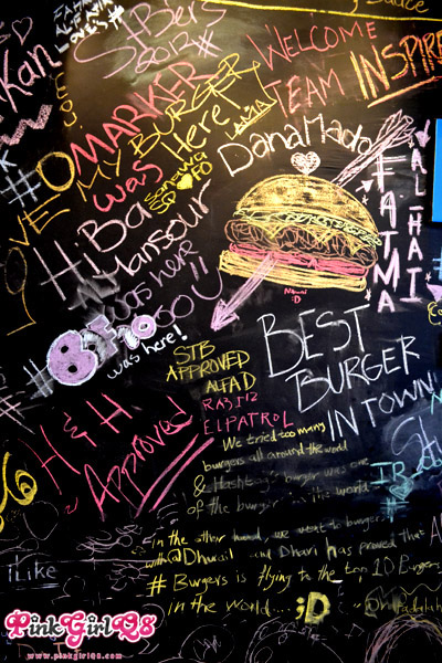 Review : Hashtag Burger  PinkGirlQ8